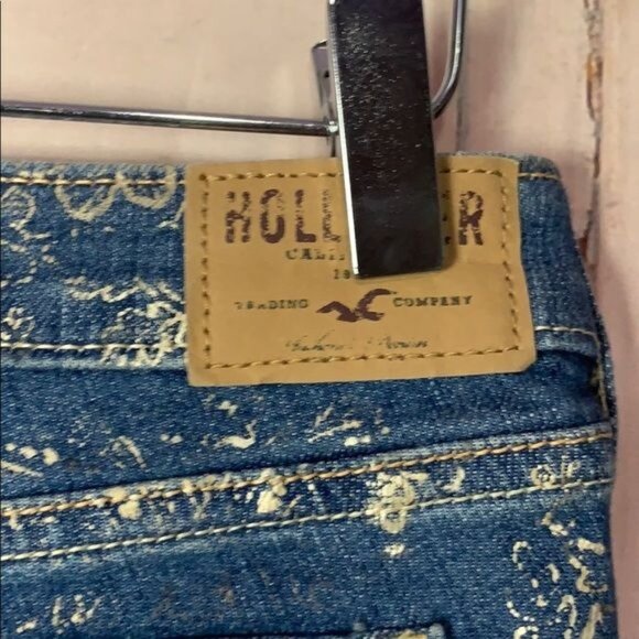 Hollister Juniors 7 Regular (28) Gold Foil Demask Flower Print Low Rise Slim Jea - Picture 3 of 9